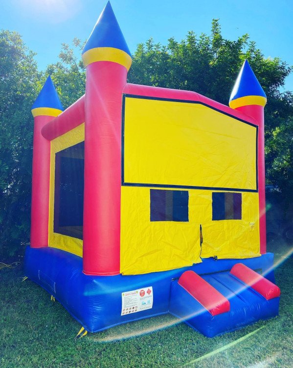 Iron Castle Package (18 Chairs & 3 Tables)